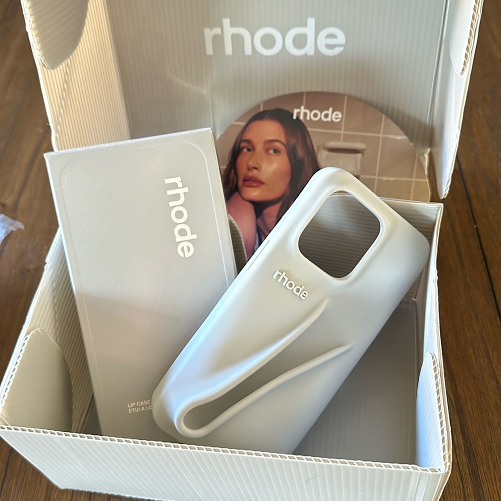 RHODE Fast Shipping 🚀 Lip case/ Phone case 14 pro